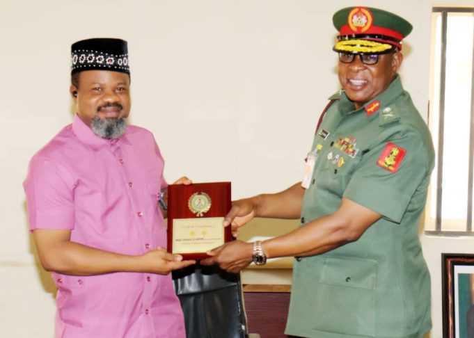 Defence seeks partnership with NUJ
