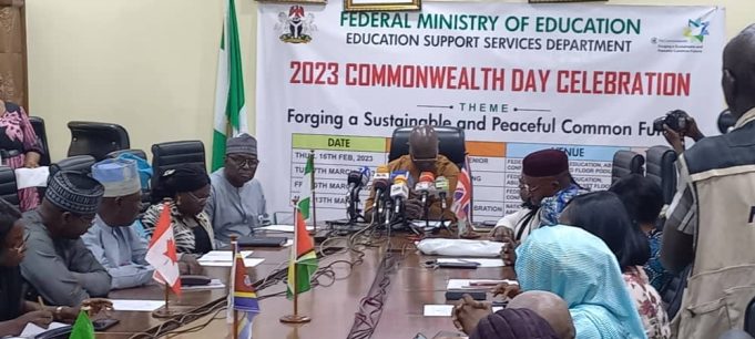 FG Calls On Nigerian Youths To Raise Flag Of Peac