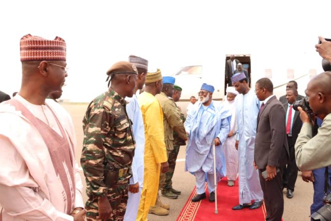 ECOWAS Mediation Delegation Arrives Niger