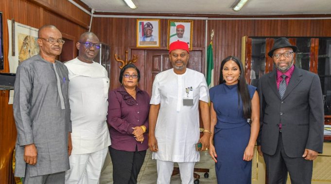 FG Set To Partner Renewable Energy Companies To Develop Sector
