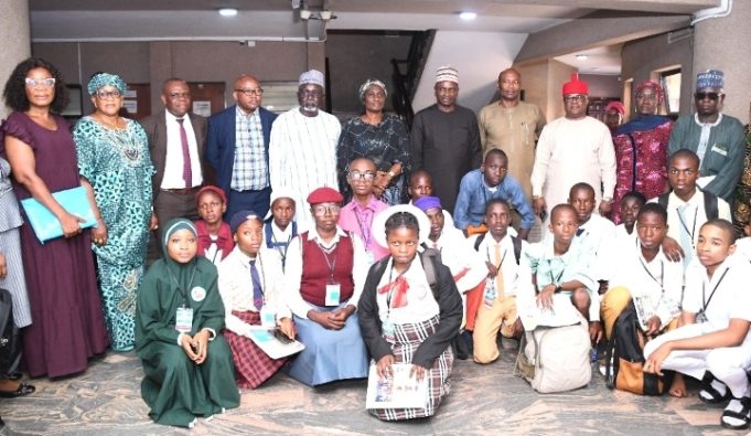 Federal Government Celebrates Young Nigerian Scientists At Ninth YONSPA