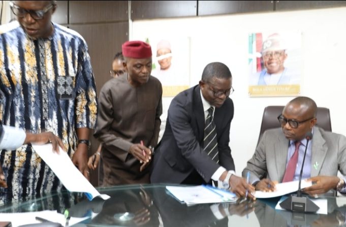 Japa: FG Partners Achievers University, FMC Owo To Tackle Health Worker Shortage