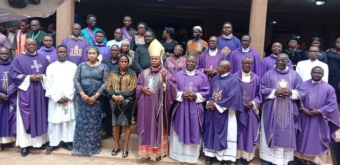 Federal Polytechnic Oko Bids Farewell To Late Bursar, Mr Stephen Udu