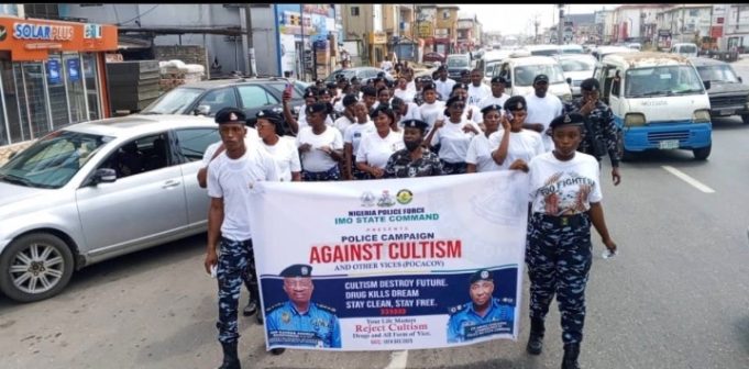 Police Take Peace Campaign To The Streets As POCACOV Targets Crime-Free Christmas