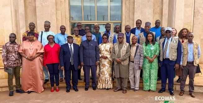 ECOWAS Steps In Early As Guinea Nears Presidential Poll