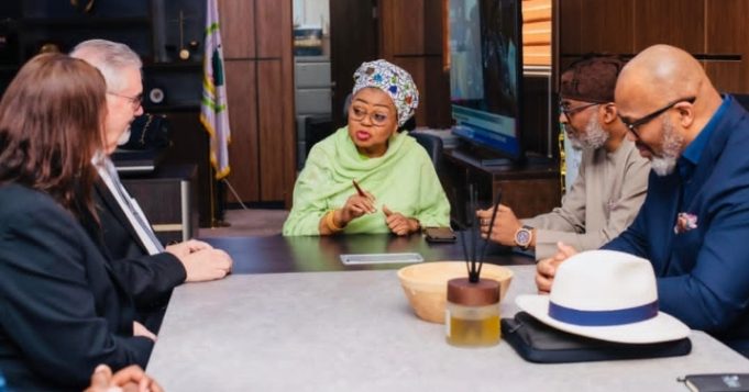 FCC Eyes UAE Tech Partnership To Power Digital Reforms, Boost Transparency