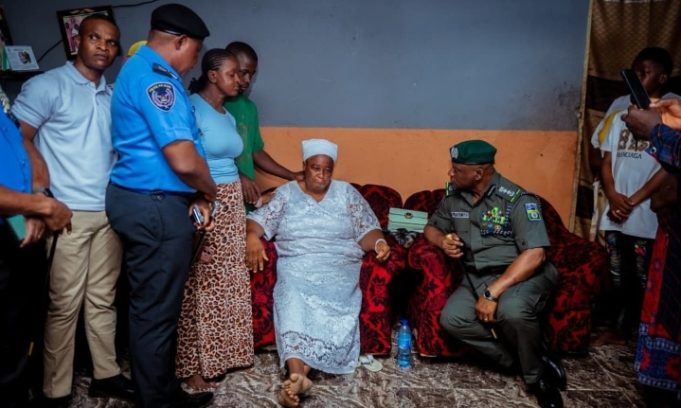 IGP Disu Honours Fallen Police Officer, Assures Family Of Continued Support